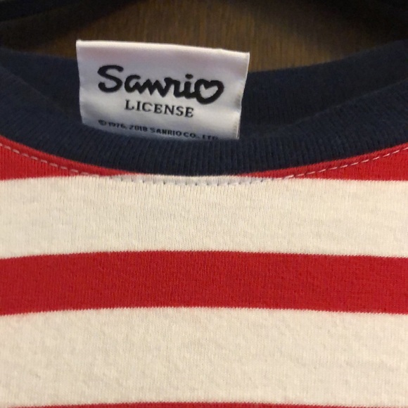 ASOS SANRIO hello kitty striped shirt.
Hello Kitty in pocket! - Picture 8 of 9